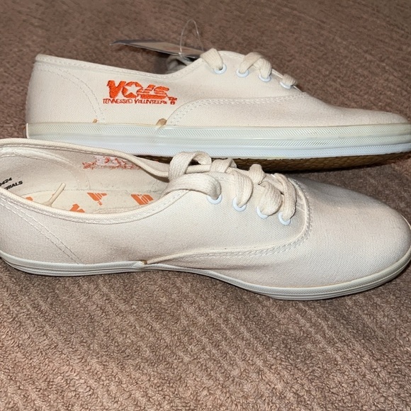 Renaissance Imports Canvas VOLS shoes 6 NWT - Picture 3 of 9